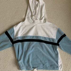 Women’s cropped hoodie